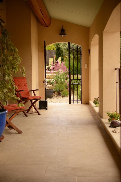 La Roque-Alric Mas De Carabelle B&B 객실 사진